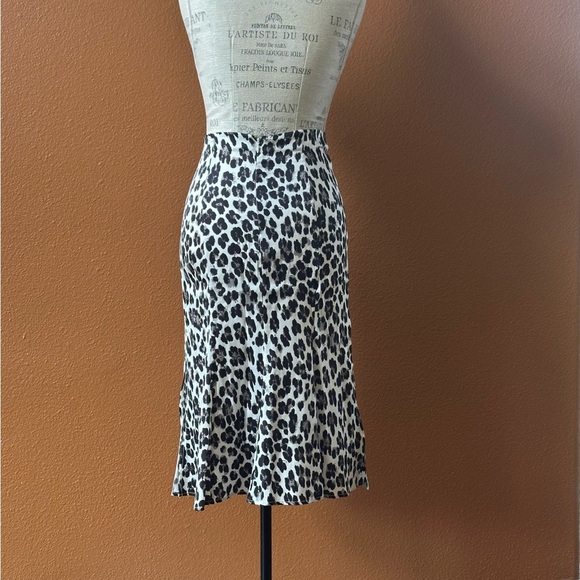 Caroline Constas Silk Blend Animal Print Midi Skirt With Side Slits Small EUC! - Picture 4 of 13